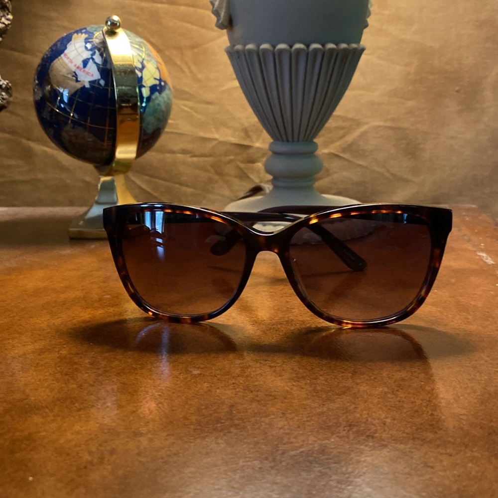Juicy Couture New Brown “tortoise”Sunglasses…..free Bebe bag - Picture 2 of 12